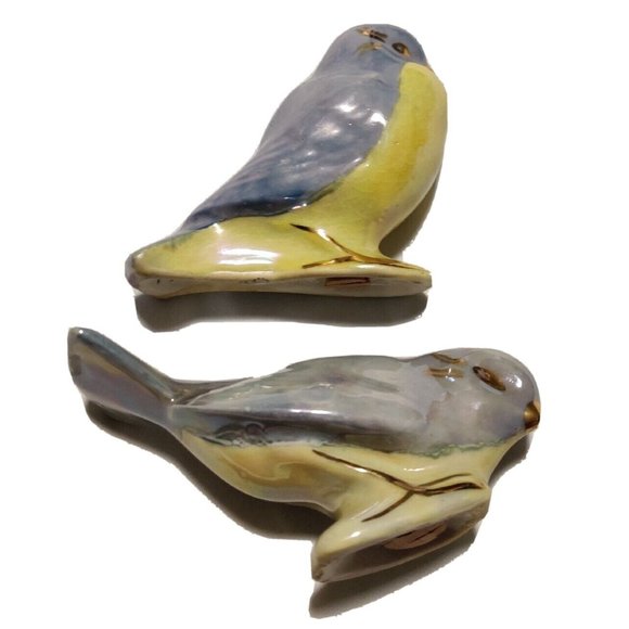Vintage Blue Yellow Birds Salt & Pepper Shakers Gold Detailed Glossy Porcelain - Picture 4 of 16